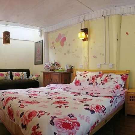 Tree'S Tale Hotel - Lijiang Lijiang  Exterior photo