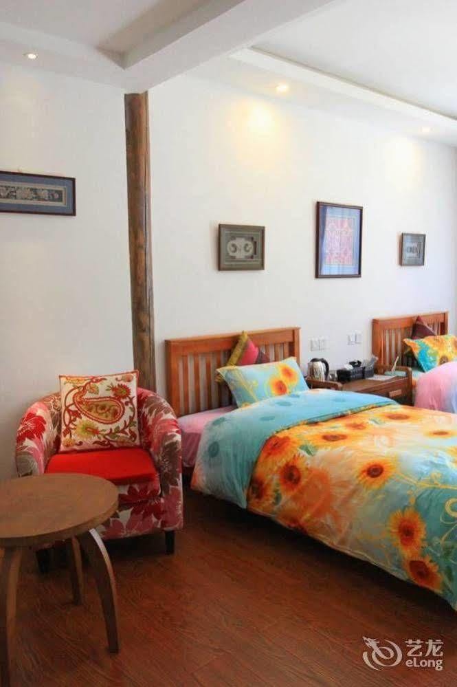Tree'S Tale Hotel - Lijiang Lijiang  Exterior photo